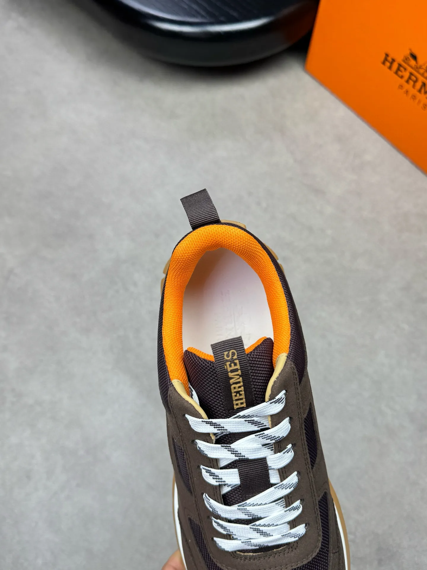 [HERMES] Hermès men's shoes 💰680💰 - high-end quality original items 🔍🔍🔍 casual sports shoes - upper: 🔝 suede environmentally friendly leather, brand high mercerized canvas body with forged ´H´ totem, tongue webbing injection molded brand logo - lining: brand canvas, foot pads; water-dyed cowhide -Outsole: ultra-light T men's shoes 💰U foam; two-color molded outsole -Ultra-high quality control, fine workmanship: highlighted (high-end, extravagance, grade) -Size: 39-44 (38, 45, can be customized)